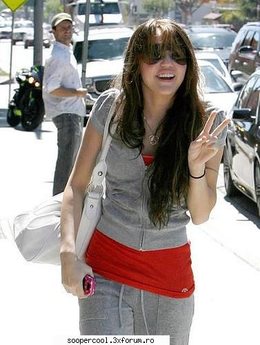 stilul lui miley cyrus miley sport--- Admin