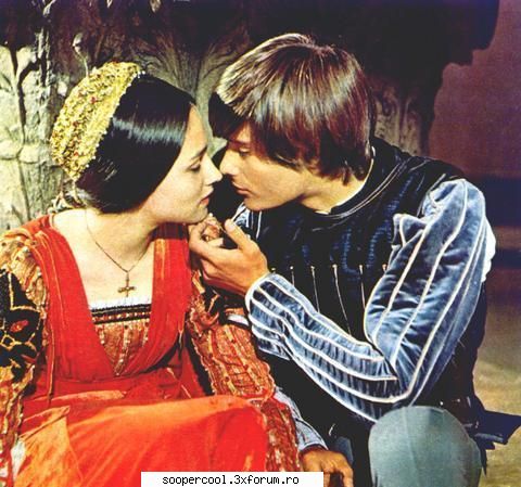 Filmul ROmeo si Julieta! - E un still superb si suuper tare! 1.Ei su pupa! - Stiluri si poze...
